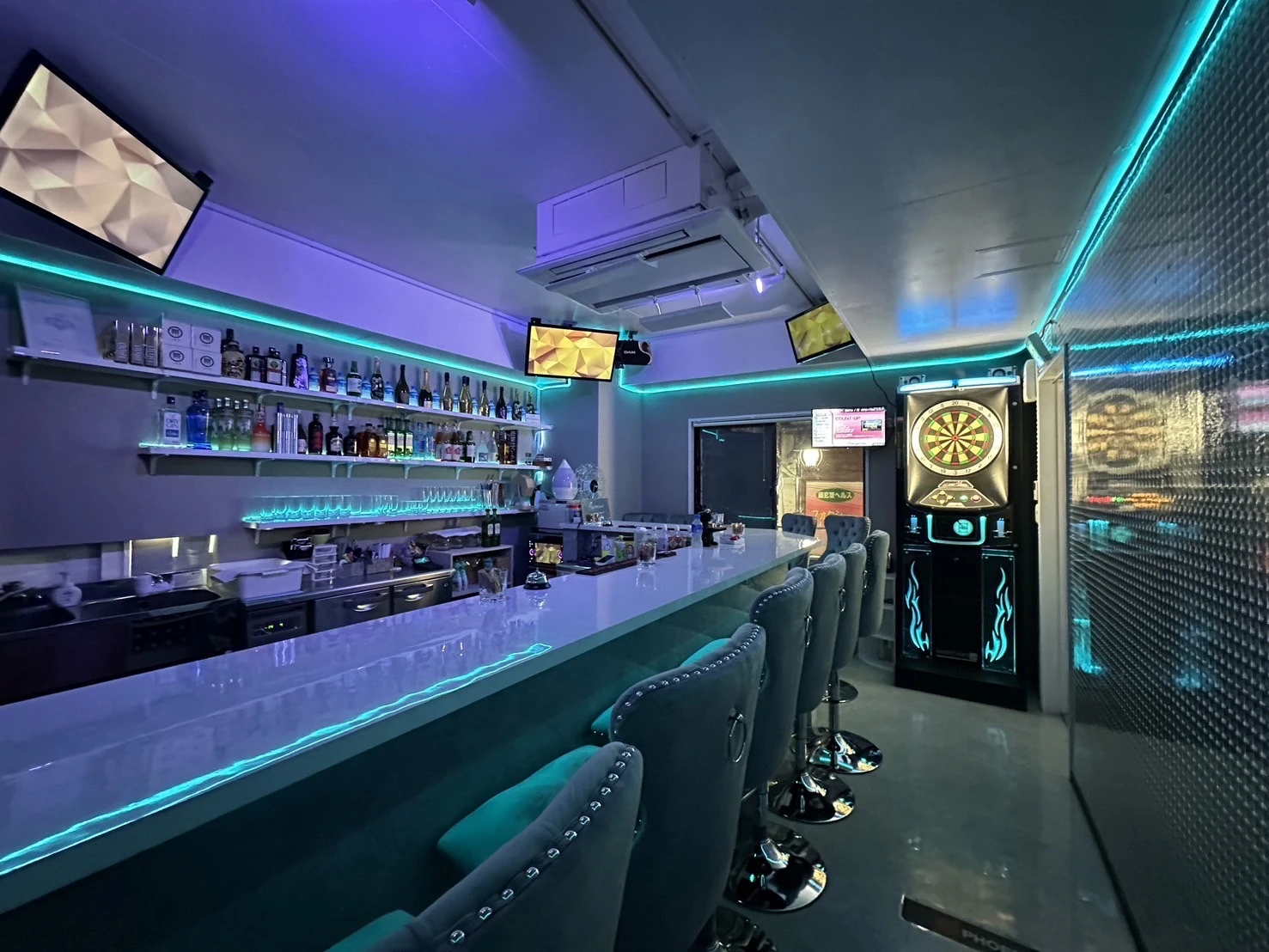 BAR AQUARIUS(アクエリアス)