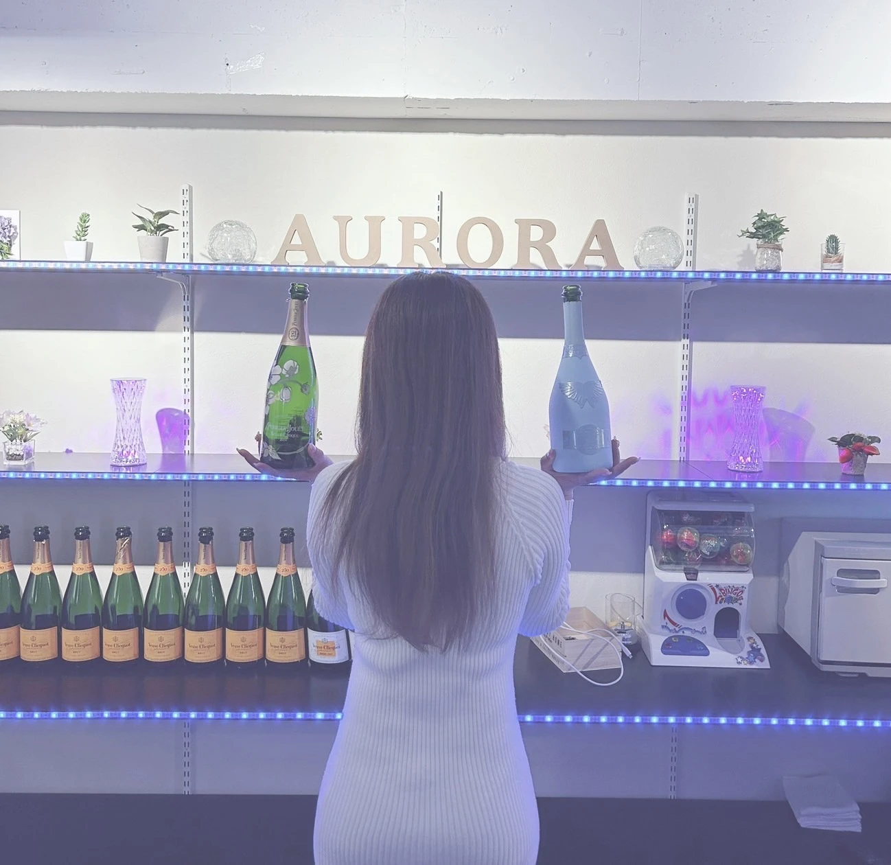 朝・昼 Girls Bar AURORA(アウローラ)