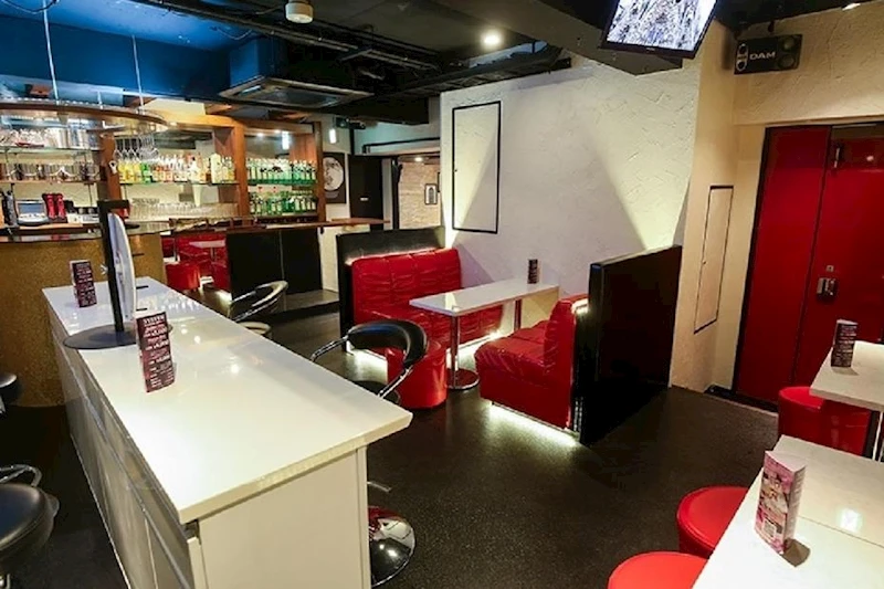 Girls Bar & Lounge COLON(コロン)