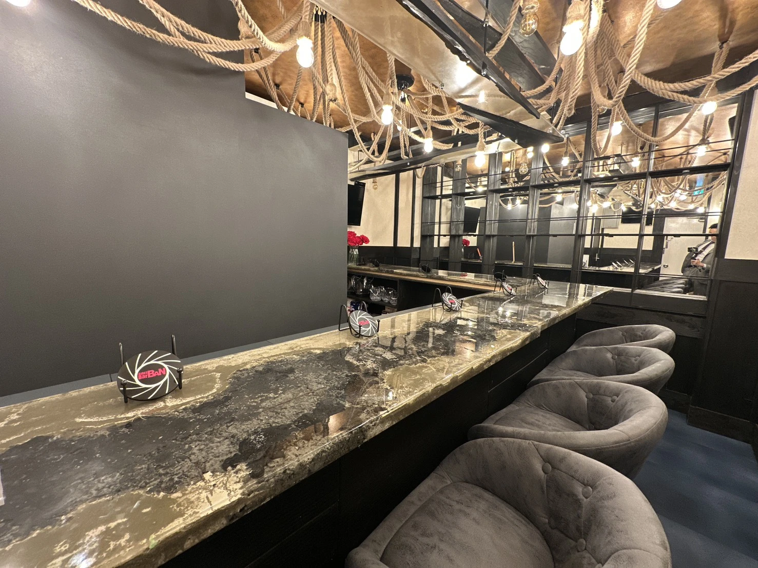 Girls bar BAN（バン）