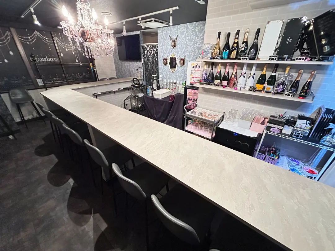 Cafe&Bar Bijouxlarme (ビジュラム)