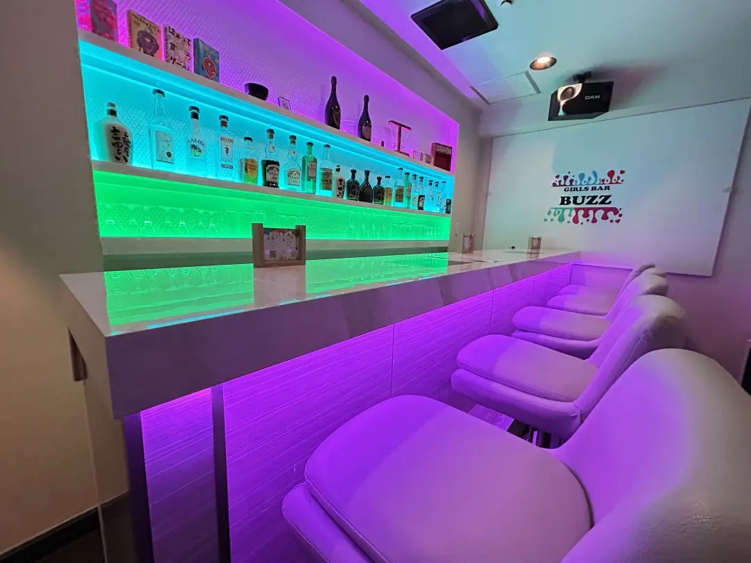 GIRLS BAR BUZZ(バズ)