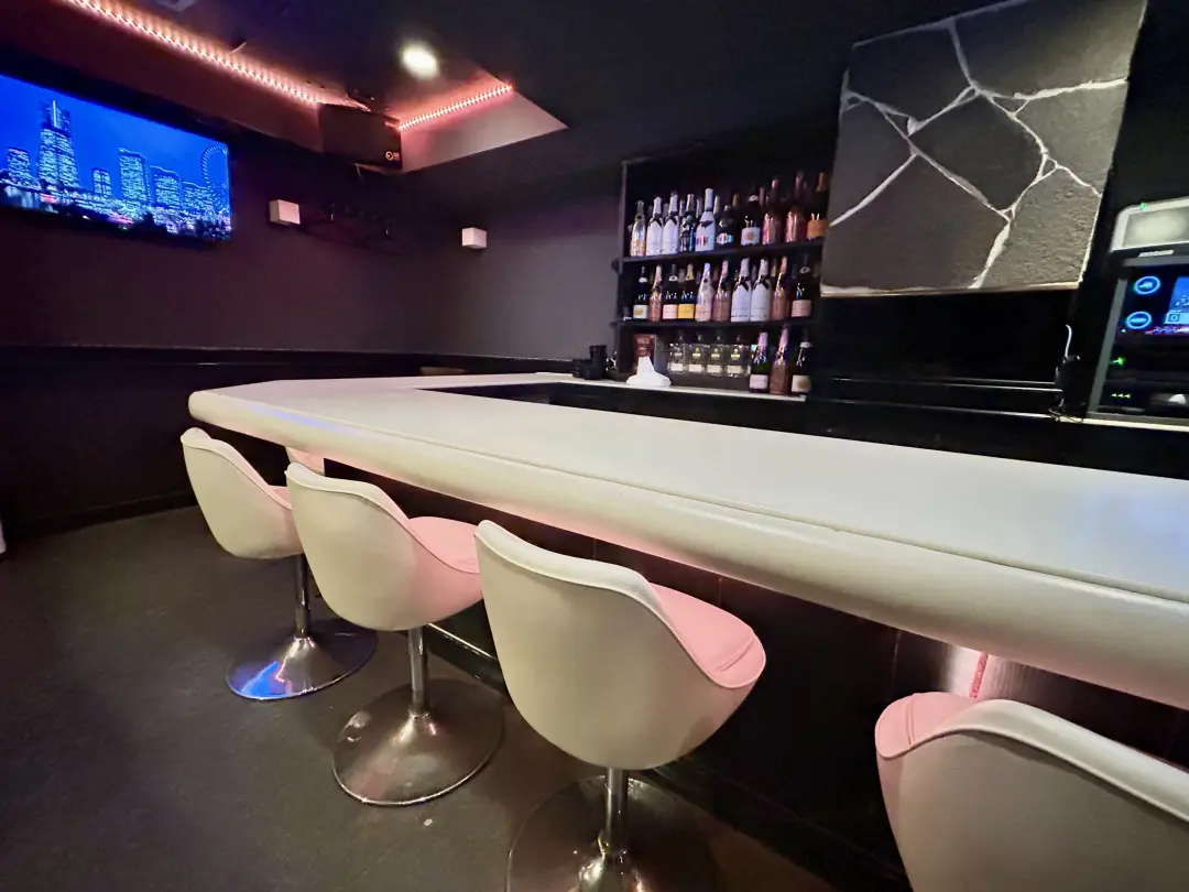 Darts＆Girls Cafe 27-TWENTY SEVEN(トゥエンティセブン)