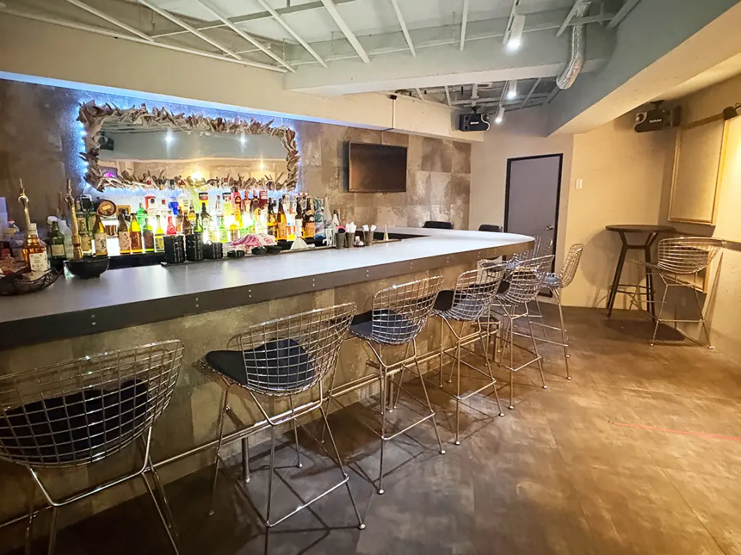 Bar F(エフ)