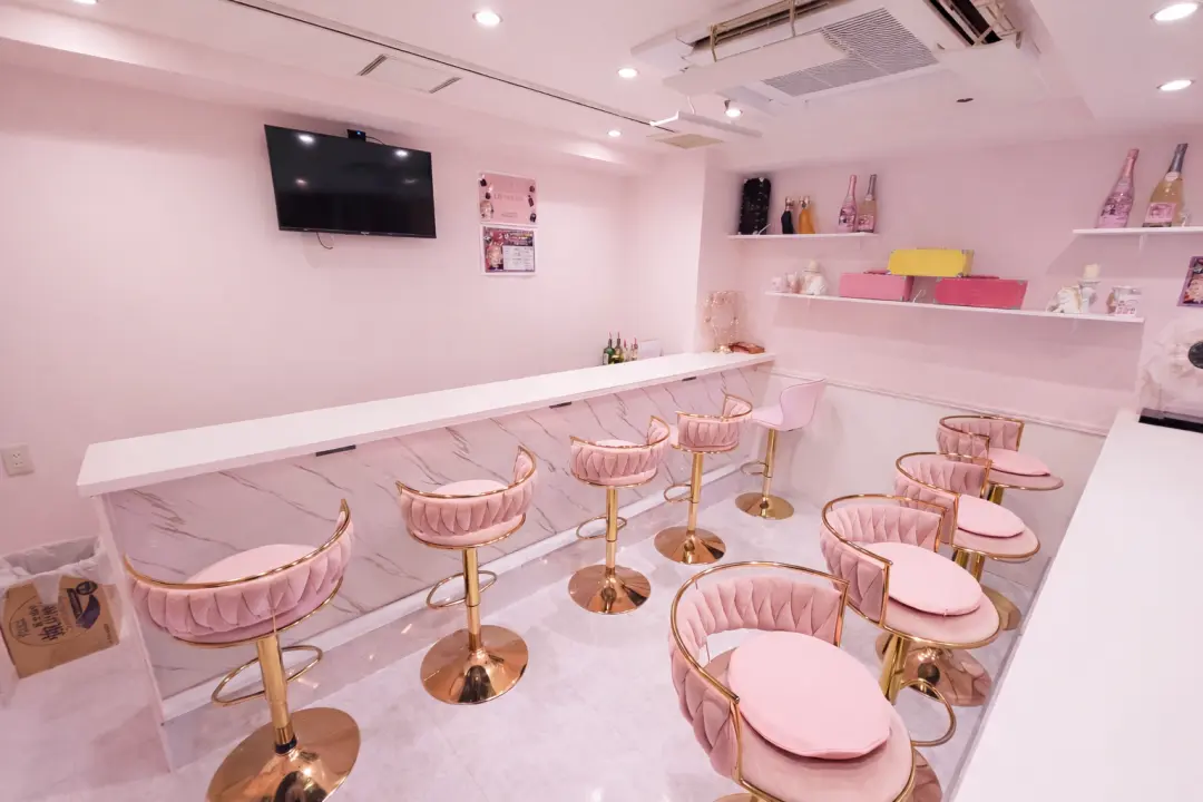 コンセプトガールズバー Mignon(ミニョン)