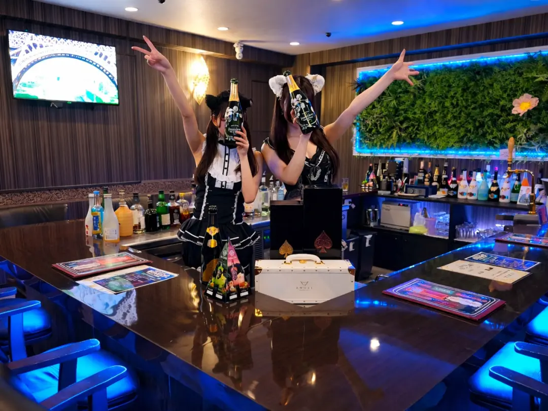 GIRLS BAR ELENA (エレナ)