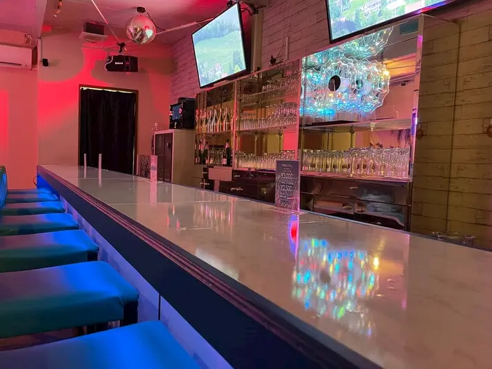 Girls Bar ZONE(ゾーン)