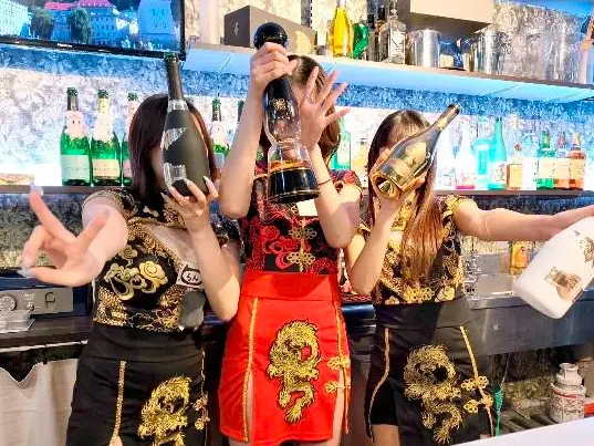 Girl's bar honey(ハニー)