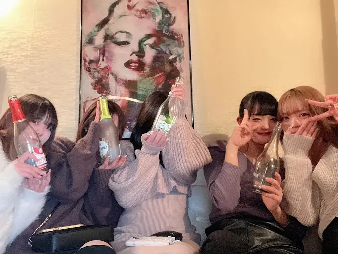 Girl's Bar  TINDER LAND(ティンダーランド)