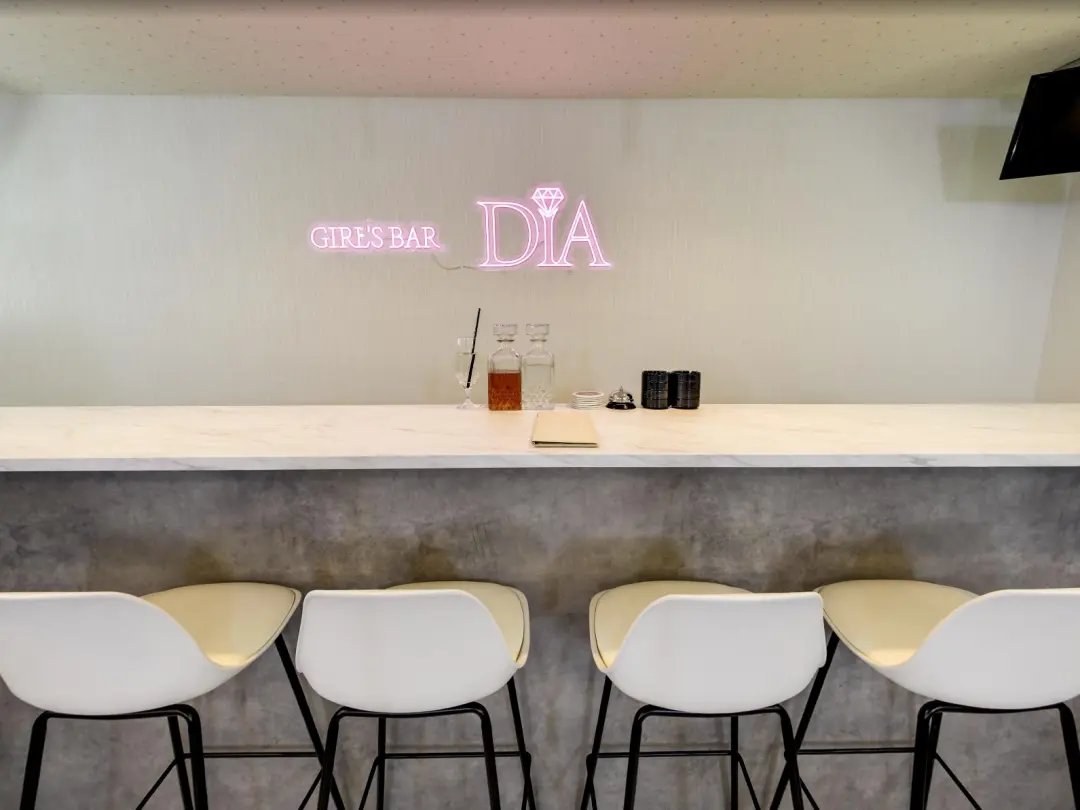 girl's bar DIA(ダイア)