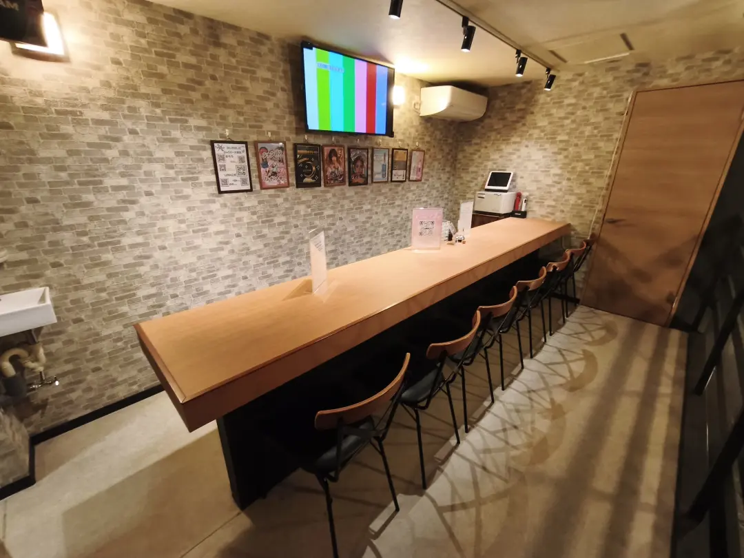 BAR LUNA(ルナ)