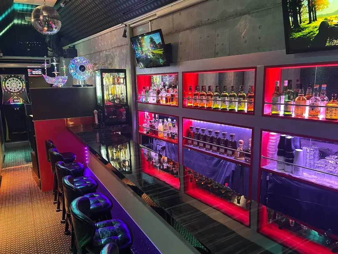 Girls Bar compagno (コンパーニョ)