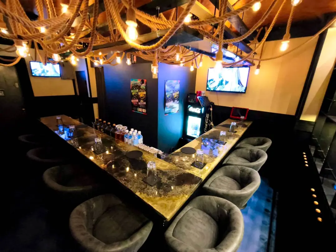 girls bar kiki(キキ)