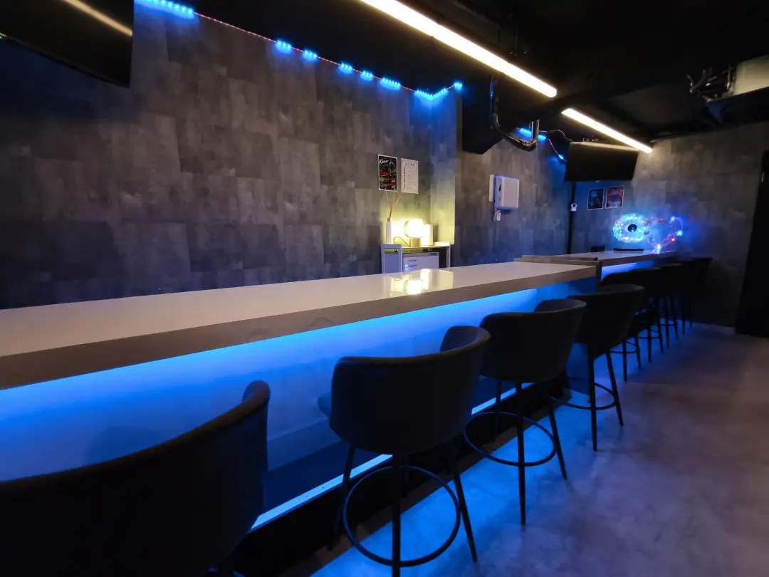bar lounge uno(ウノ)